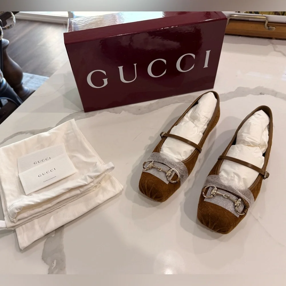 NWT Gucci - Horsebit ballet flat in light brown suede, size 37 (US7). - Picture 4 of 8